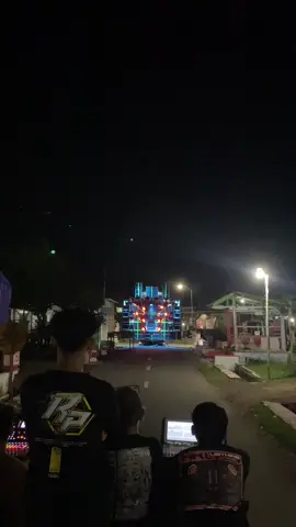 @KJI PARTY AUDIO info lighting 🤩🔥#karnavalmalang #karnaval2025 #soundsystemmalang #checksound #soundsystembattle #kjipartyaudio 