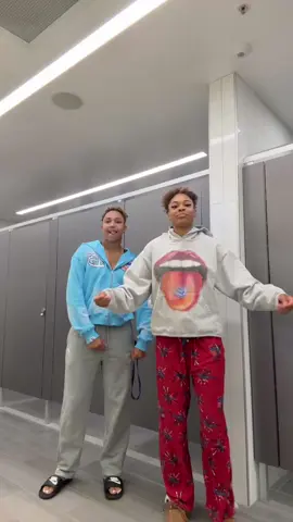 Savage😎🤟🏽@Mikayla J #dance#trending#wlw 