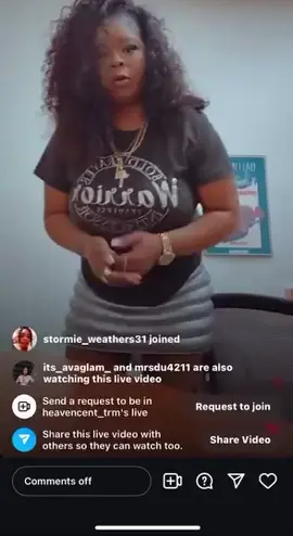 terrinemalone says that her sister #chriseanrock gave birth to her son while she had #theclap 👏🏽👏🏽👏🏽👏🏽 and refused to get  an #ceasareandelivery because she didn’t want to mess up her “Jonathan’s pu$$¥” #blueface #jaidynalexxis 
