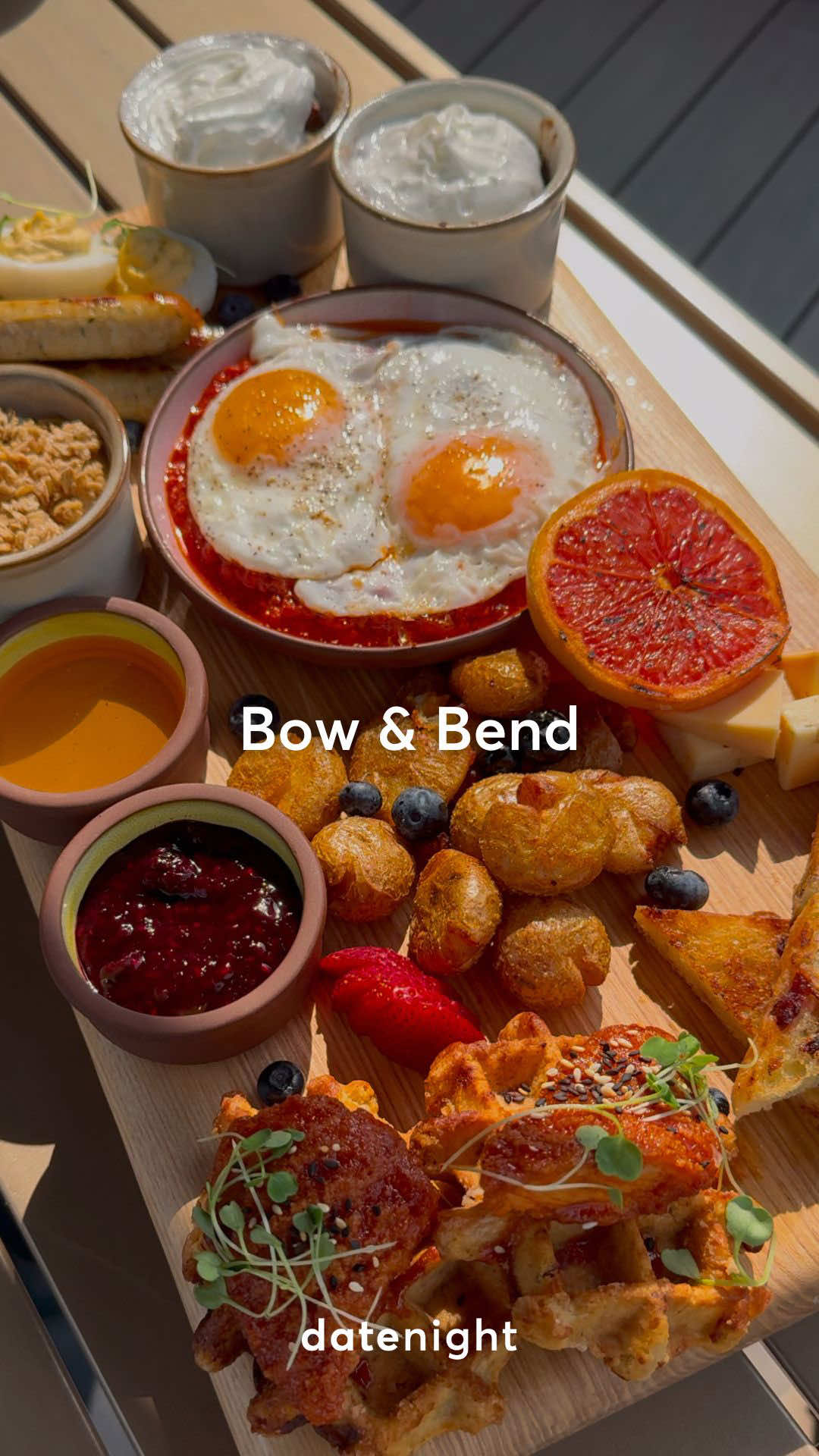 🍳 NEW Weekend Brunch in Calgary! ✨ We checked out the newly launched weekend brunch at Bow & Bend at the Element Calgary Downtown with stunning patio views of the Bow River and downtown Calgary 🌇🥂 We ordered: 🍹Mimosa, smoothies and fresh juice 🥓Doubled-smoked bacon 🧇Chicken & waffles 🥔Crispy Alberta potatoes dipped in honey 🍯 🥚Deviled eggs 🍌Banana bread pudding  This rooftop spot is calling your name, brunch lovers! Tag your brunch date 🥰👇 📍 Bow & Bend Rooftop - 833 4 Ave SW 12th Floor, Calgary 🗓️ Saturdays & Sundays, 12-3pm 🎥 @jenneatseverything  #datenightyyc #bowandbend #elementcalgary [hosted]