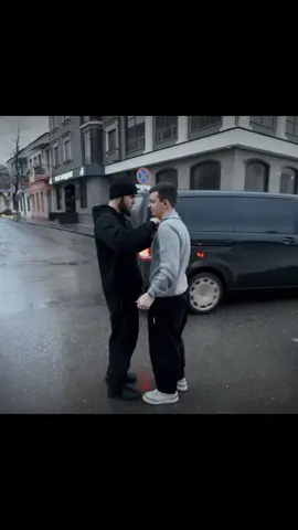 Это чья машина? 😂☠️ #венгалби #асхабтамаев 