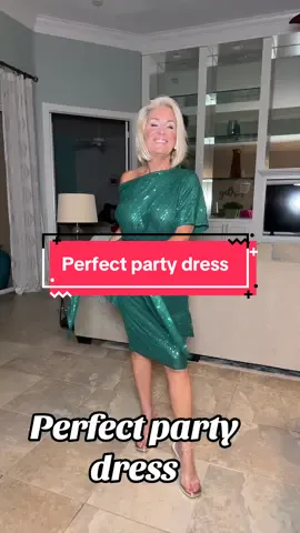 THIS is the perfect party dress! So comfy too. #fyp #partydress #formalevent #formaldress #fashion #sequins #sequinsdress 