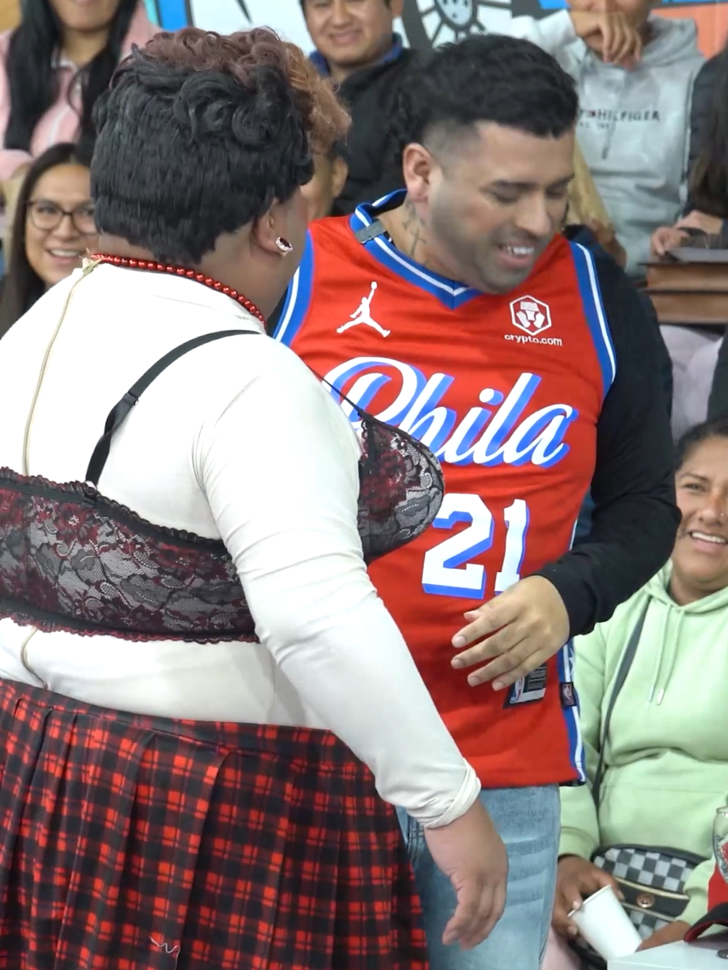 Jefferson cita a todas sus amantes en el Hotel 🥵 #lacasadelacomedia #ponceproducciones #comicosambulantes #fypp #viral #fyp #humor #chiste #comedia #parati #viralvideos #tendencia