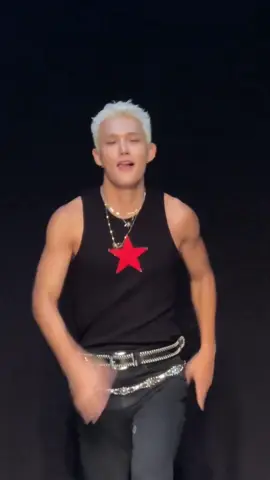 Beautiful gorgeous charismatic WONDER YOU short platinum hair honey tan Seunghun you will be in the history books forever 🤍🪽✨ #승훈 #seunghun #CIX #씨아이엑스 #kpop vid cr.shppoppo
