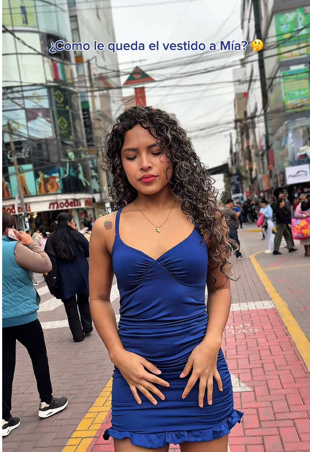 Llego vestido blonda ,pídelo al 9️⃣8️⃣2️⃣6️⃣9️⃣4️⃣8️⃣7️⃣8️⃣ Envíos a todo el Perú 📦🇵🇪🚛 #gamarramayorista #gamarrafashion #tendencia #modafeminina #fypシ #viraltiktok 