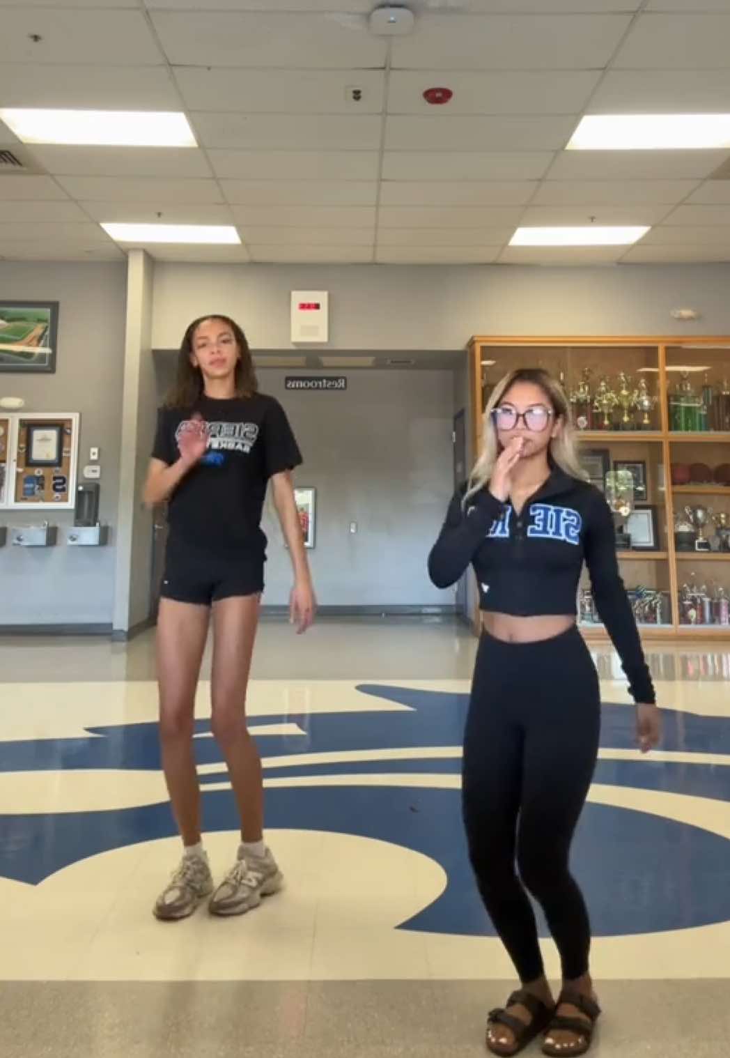 bounce a biggity @mya everett 