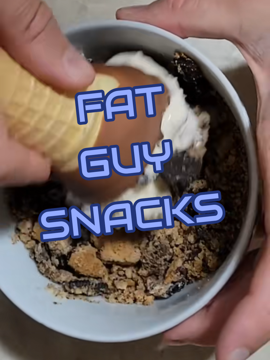 #onthisday #icecream #oreo #chipsahoy #cookies #icecreamcone #sweettreat #new #dessert #sugar #delicious #hungry 