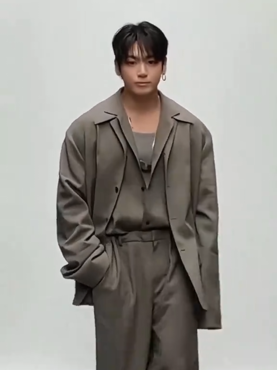 Main character aura 🔥 Jungkook  #jungkook #jungkook2025  #JUNGKOOKxCALVINKLEIN  #JUNGKOOKxNYFW 