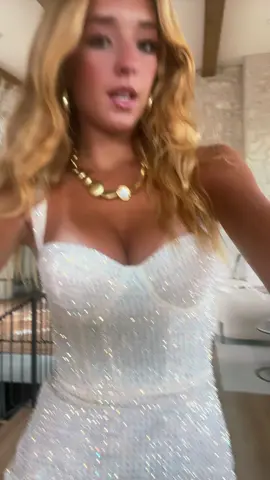 this dress in unbelievable 
