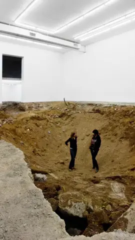 The story of ‘You’ – Urs Fischer’s (@chaosursfischer) seminal 2007 artwork comprising an eight-foot-deep hole dug into a gallery floor. #ursfischer 