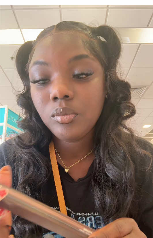 #Ulta #donnakaren #morphelipliner #chicagocontentcreator #makeupforblackgirls 