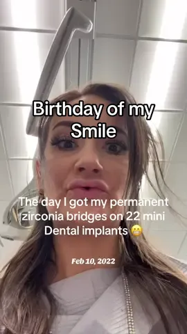 Birthday of my teeth🥰 I love my smile so much & haven’t known what it would feel like in 20 years. So grateful🥺 #withorwithout #newteeth #permanentteeth #teethtransformation #toothlessprincess 