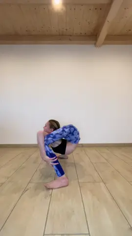 Another extreme pose. 🤍 #ruppelbackbend #contortionist #contortion #flexibility #goviral