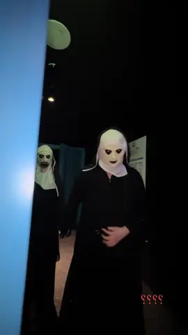 شسالفه🤣🤣#fyp #conjuringhorror 