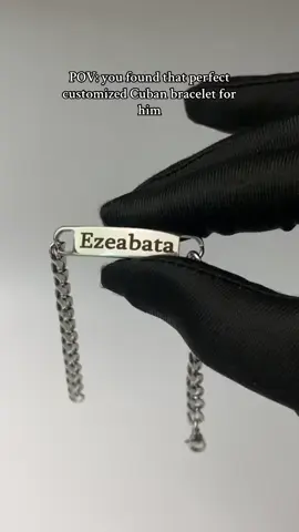 Customized Cuban bracelet… Kindly send us a dm on WhatsApp to place order. 08162537650 Price:14k #customizedbracelet #customizedcubanbraclet#giftideaforbf#personalizedgift#customizedgifts 