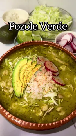 Pozole Verde de Pollo #pozole #chickenpozoleverde #mexicanfood #soup #fyp  