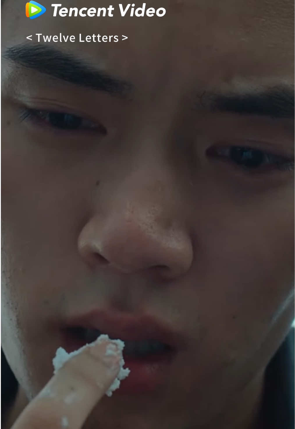 A Xun, I'll be with you on your birthday every year. 🎂 💌 #TwelveLetters is now streaming hot on #tencentvideo . #十二封信 #ZhouYiran #WangYinglu