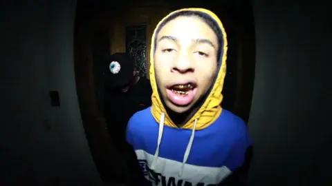 Robb Bank$ - Counting #cloudrap (Clams Casino - Gorilla) #raiderklan 