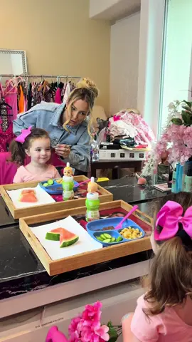 Makeovers with auntie @Tana Mongeau 