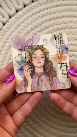 La segunda parte)no sé, si os gusta este formato? O os gustan más vídeos del proceso de scrapbooking. Comentad por favor 🙏  #violet #stickers #primer 