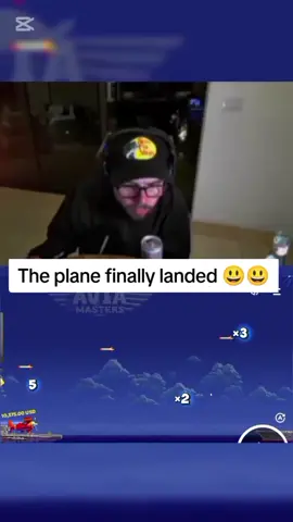 The plane finally landed 😃😃