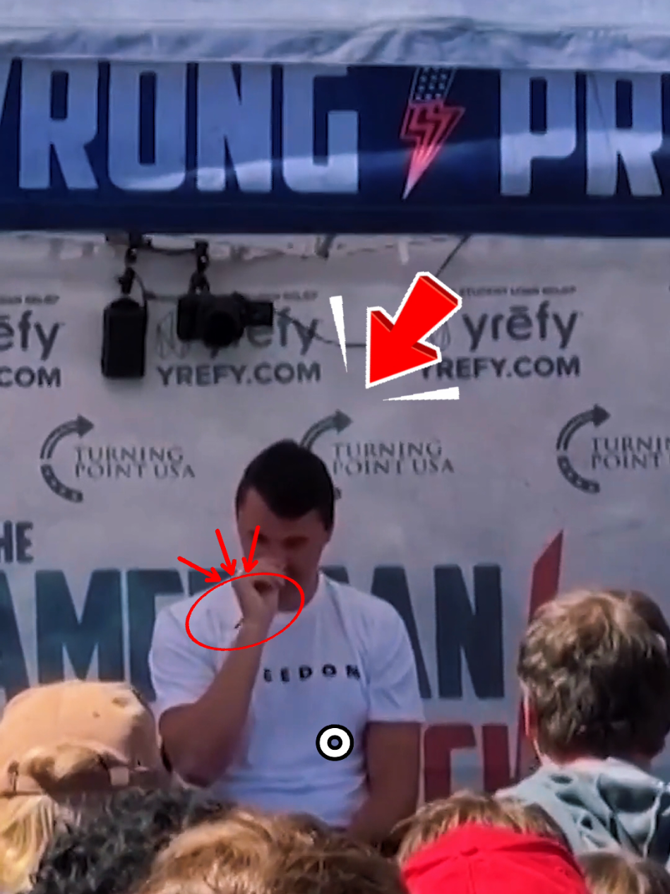 O Detalhe Escondido na Blusa de Charlie Kirk #charliekirk#misterio  #curiosidades 