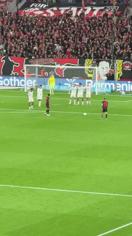 Bayer Leverkusen vs Eintracht Frankfurt 3:1 Freistoßtoooor!!!