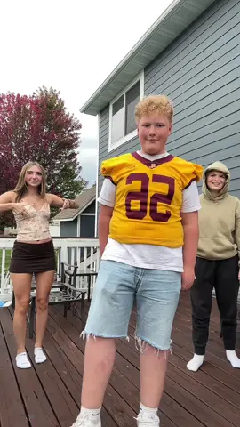 Pro dancers? Nonchalant king @brock @user177382916 #dance #hurdledance #friends #football #brock 