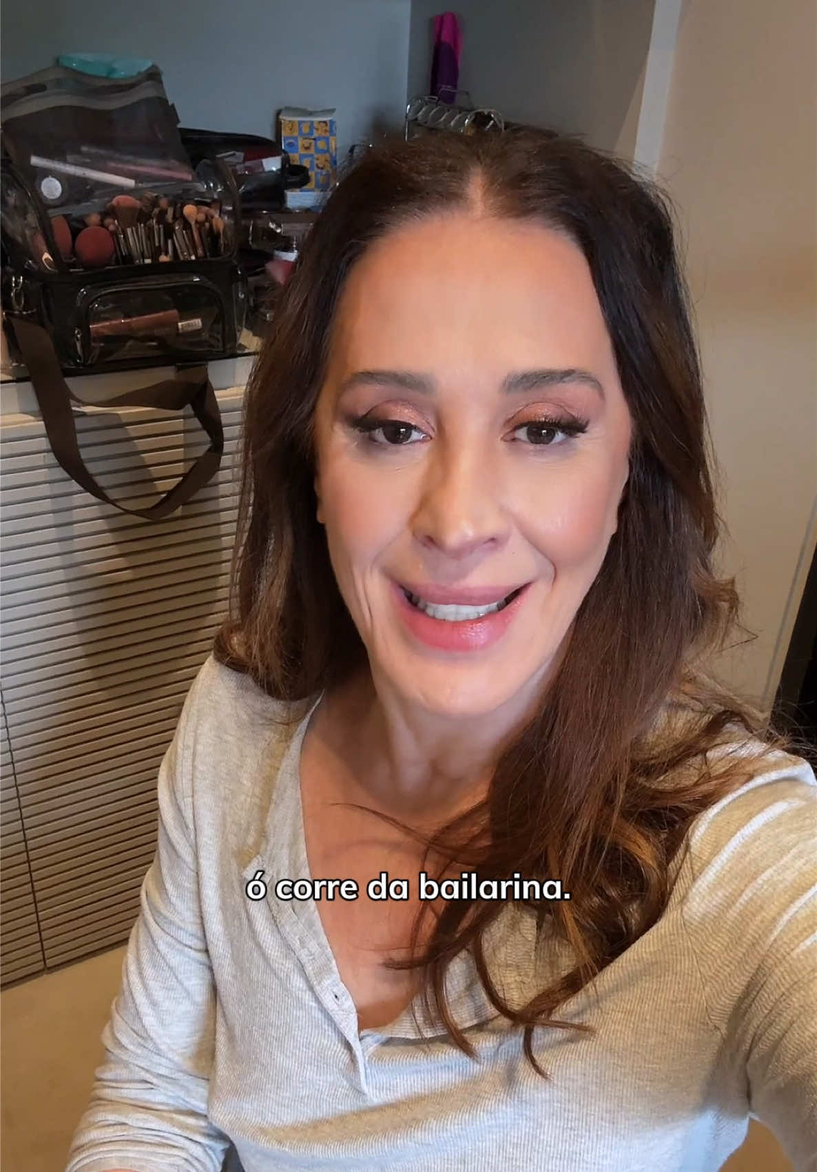 o corre da bailarina hoje tá que tá… sextou! e eu espero vocês no teatro hein? ✨