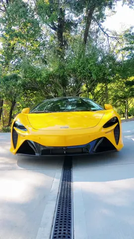 McLaren 💛 #foryoupage #fyp #fypシ #mclaren #CapCut 