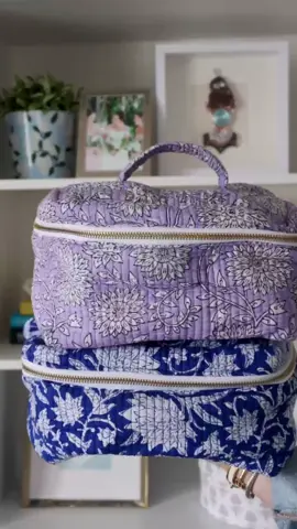 Love block print makeup bags but wish they held more? 🩵 This large version with a top handle is perfect, ready to be filled with all the makeup. The quality is so good: sturdy zipper, wipeable lining, and plenty of room. It even makes the sweetest gift, just tuck in a few minis! L1nks are in my bi0 🩵 #amazonfinds #blockprint #makeupbag #giftideas #travelbag   