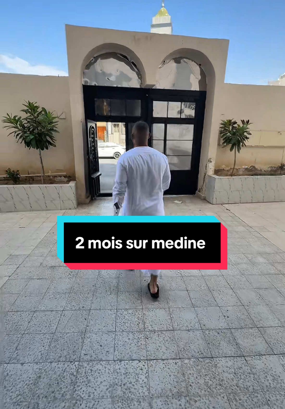 Elite Academy revient avec deux nouvelles sessions exceptionnelles : 📅 Du 1er novembre au 30 décembre 📅 Du 1er janvier au 27 février Pendant 2 mois à Médine, profite d’une expérience unique alliant : 	•	🕋 ʿUmra organisée chaque mois, avec hôtel 4★ à La Mecque et navette incluse. 	•	📚 Cours religieux ( +20h de cours par semaine arabe , Quran et cours de religion ) et accompagnement spirituel au cœur de la ville du Prophète ﷺ. 	•	🤝 Vie fraternelle dans nos villas à Médine, ambiance inoubliable et activités exclusives. 	•	🎁 Elite KSA offert (valeur 990 €) : séjour de rêve à Jeddah (villa avec piscine, bateau privé, restaurant brésilien, corniche et Mall, + 3 nuits à La Mecque). 	•	💼 Formation Business ( 10h en présentiel dans une villa avec piscine ) , un avantage exclusif pour repartir avec des stratégies concrètes et applicables. 👉 Et tout cela pour seulement 1590 € au lieu de 1990 €. Une opportunité unique d’accéder au programme le plus complet d’Arabie Saoudite, à un prix jamais proposé auparavant. Lien en bio  #islam #medine #immersion #cours #arabe #quran