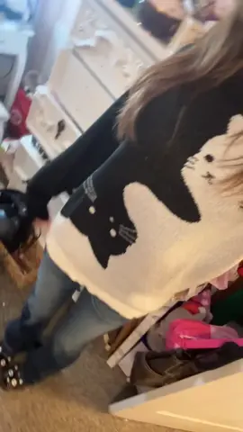 dirty ah room🥀 #fall #catsweater 