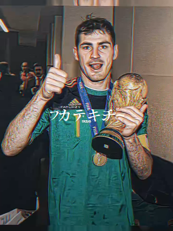 Casillas and who?😹👈 #alightmotion#preset?xml🎟  #foryoupage #cassilas🇪🇦 
