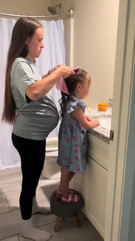 My wise beyond her years little girl, my whole entire heart, started school today after telling myself her whole life that I would homeschool. Realistically this year it wouldn’t have worked but still hoping to in a few years. She said she had such an amazing day 🥰 #firstdayofschool #MomsofTikTok #pregnantlife #morningroutine #workingmom 