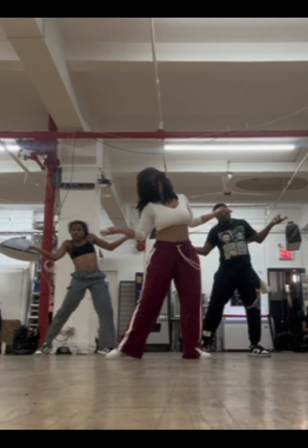 Reupload cause the last one looked like it was filmed in the microwave 🫶🏽 #fyp #dance #nyc #ciaraoh  @Ysabelle Capitulé #CapCut 