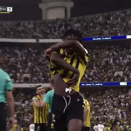 يلا ننسى الي فات ! #viral #fyp #alah #alahli 