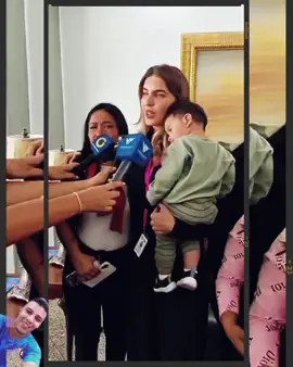 Hoy esperábamos 9 niños retenidos en EE.UU y llegaron 4, seguiremos luchando para traer de vuelta a casa a más de los 60 que siguen retenidos  . Yoel Zerpa, José Daniel Urdaneta, Breithker Mosquera y Dominic Carmona fueron separados de sus familias en abierta violación del derecho internacional y de los derechos humanos. Estos pequeños guerreros han enfrentado una experiencia difícil, pero ahora están listos para reencontrarse con sus familias y comenzar una nueva etapa llena de amor y esperanza. 🇻🇪❤️✈️ #VueltaALaPatria #NiñosVenezolanos #Venezuela