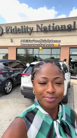 So grateful 🤍 & if you told me 5 years ago I’d be a homeowner I would’ve laughed might’ve believed you but definitely would’ve laughed. Anything is possible if you put your mind to it😌💕