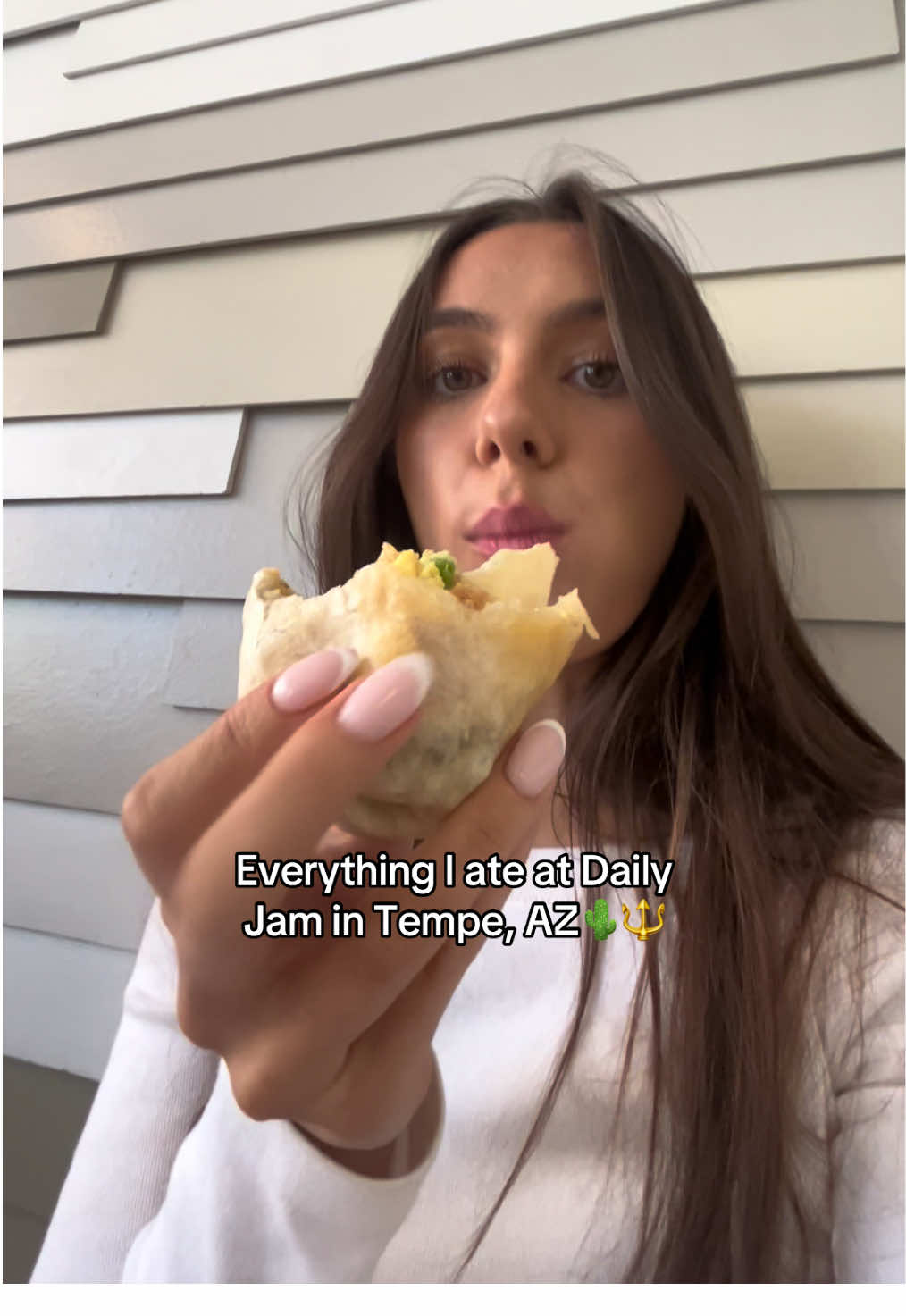 Back in Tempe!! #foodreview For the rest of September, ASU students (student ID required) will receive 50% off entrees M-F. Just mention my name, Eloise 😚🌵🔱🏜️ #dailyjam #tempe #temperestaurants 