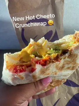 I fw a Crunchwrap 😩😋 #tacobell #hotcheetos #fyp #bigbackactivities 