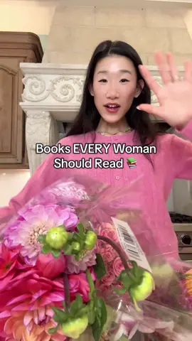 The books that EVERY WOMAN should read 💌