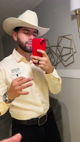 Que tal? Se ve padre🔥 #cinturonvaquero #hombres #ropadehombre #vaquerooutfits #estilovaquero 