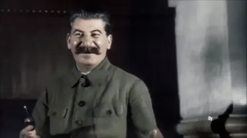 اجمل لقطات لجزويف ستالين وهو يبتسم بدقه عاليه❤️❤️#fyp #stalin #ussr #viralvideo #foryoupage 
