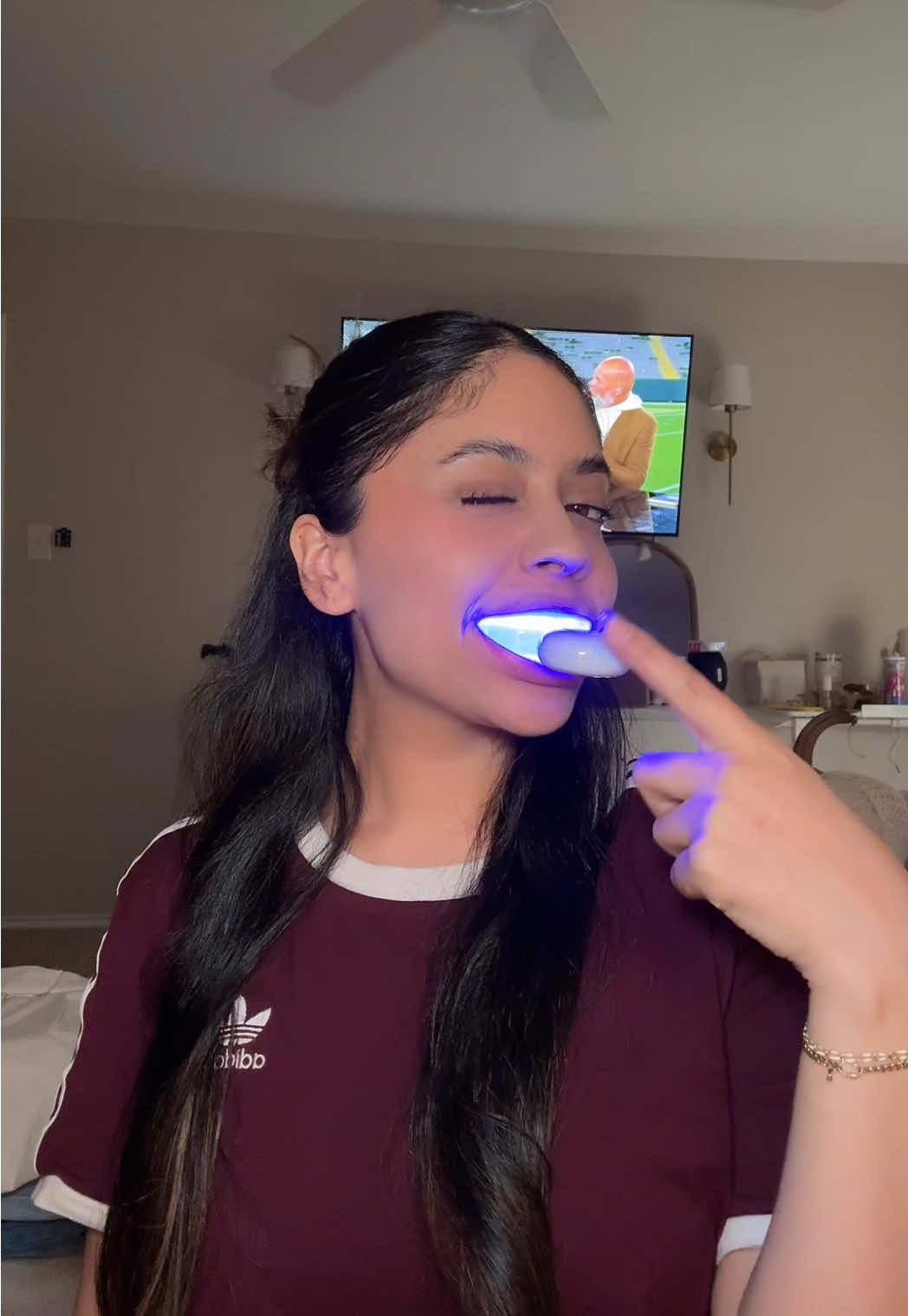 less than $25 dlls! 🏃🏽‍♀️🦷🪥✨ @GuruNanda LLC @Puneet Nanda bridge the gap  #gurunanda #gurunandaproducts #whiteteeth #foryou #fyp 