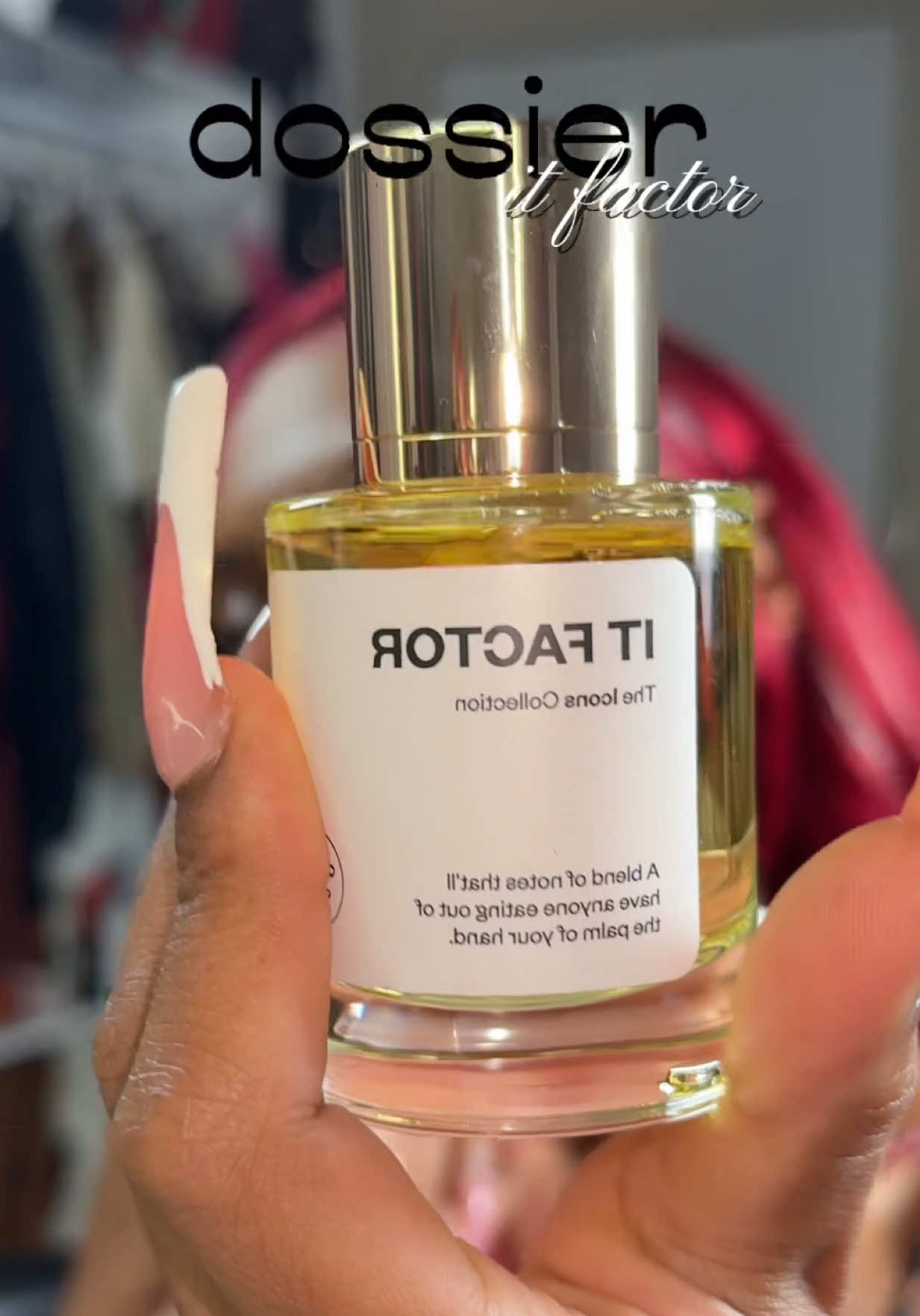 i have to say New York has been my favorite city that i've visited to date so that says a lot that that's what this scent connected me to. i think @Dossier Perfume made this one with me & the girls specifically in mind😍 when I tell you, this is that scent that you're going to have in your collection that will never go out of style. it's the perfect universal scent that's made up of everything a vanilla lover loves. this scent is warm while still giving me that city vibe! The name fits it perfectly, the IT factor #dossier #dossierperfumes #dossieroriginals #itfactor #scenttok