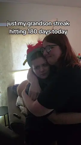 I wonder if my daughter is as excited as me and her mom that she will be living with us full time for the first time in a year in two weeks😁🥰🥰time to get gas and go to work.. I'm not ignoring you if you comment.. I'll see it on break✌🏻#justdotslife #hesmyBellamyGrey #streak #mimi #poppy 