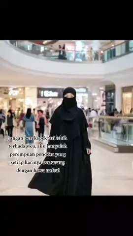 Sudah punya niat menutup aurat tapi masih maju mundur? jangan ragu beb, cek bio ku, mungkin bisa menginspirasi mu lebih menutup aurat. Ada banyak pilihan gamis modern disana. Jangan lupa cek out ya🤗 #fashion #ootdsyari #muslimah #style  #foryou 