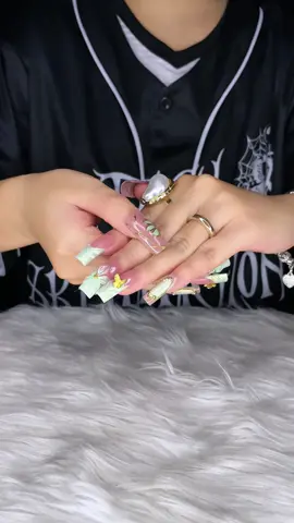 Super handsome Ring light transition ✨💅 #nail #nailart #nailtrends #fyp #nailtransition 