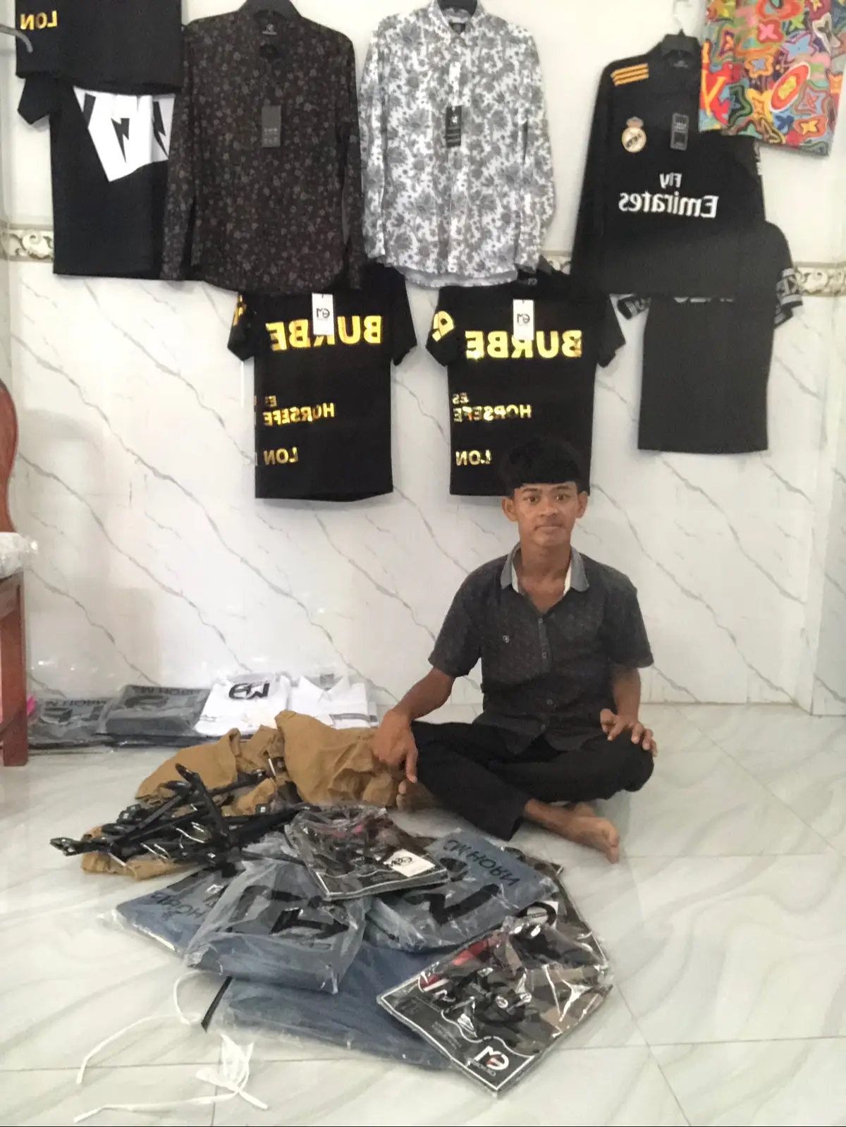 តក់ៗ❤️💪🛍️📥#ជួយទិញអូនផងបងៗៗ😍🙏😘 #អ្នកលក់អនឡាញ🛍🥰 #ស្រលាញ់ការរាប់អាន🔰🚥🚚🔰 #viralvideo 